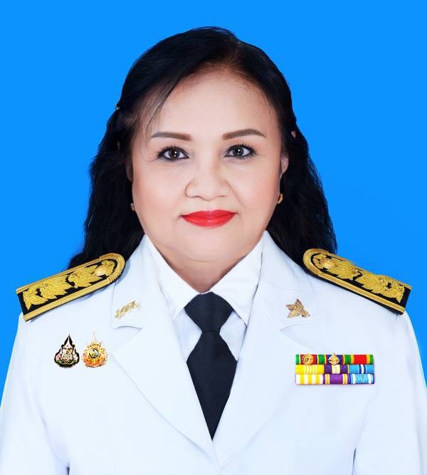 นางสุธาสินี พาชีเพชร